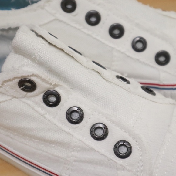 NWOT Blowfish Malibu Sneakers no laces White 7.5. NEVER WORN - Picture 5 of 8